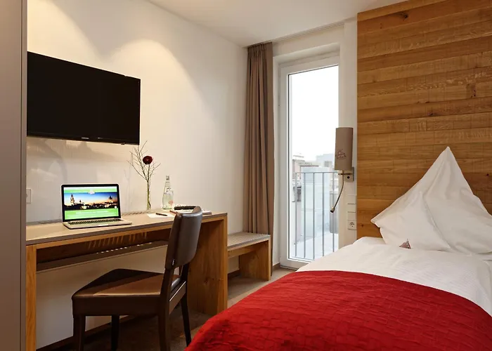 玛尔兹穆尔酒店 3*